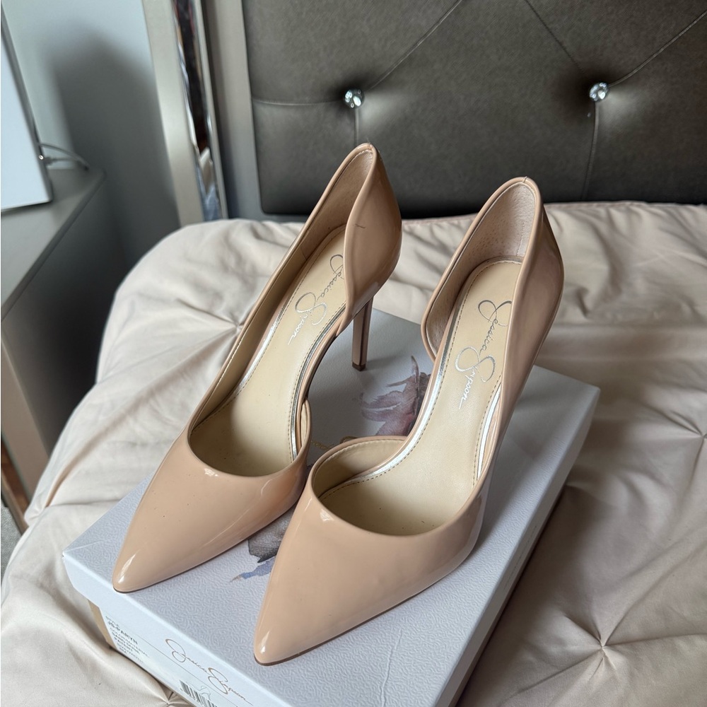 Jessica Simpson Beige Heels